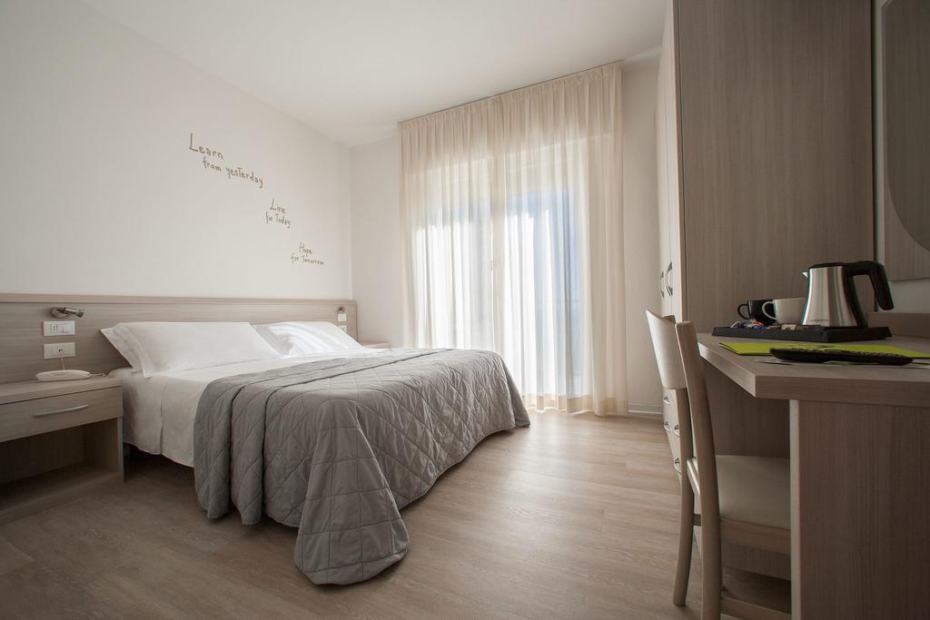 Hotel Anny Lido di Jesolo Exterior photo