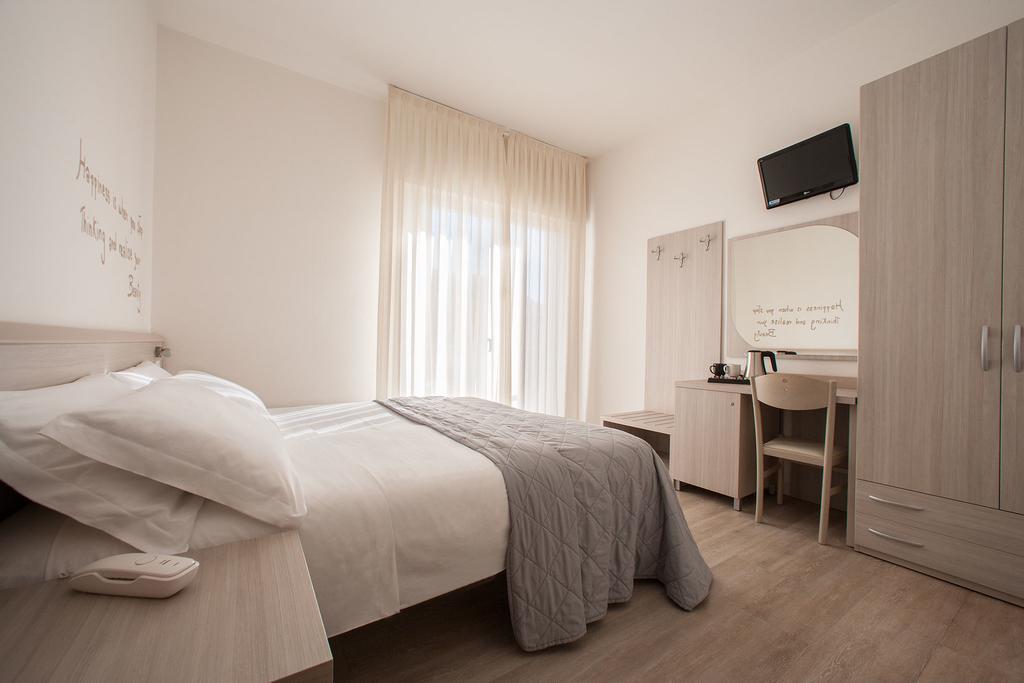 Hotel Anny Lido di Jesolo Exterior photo