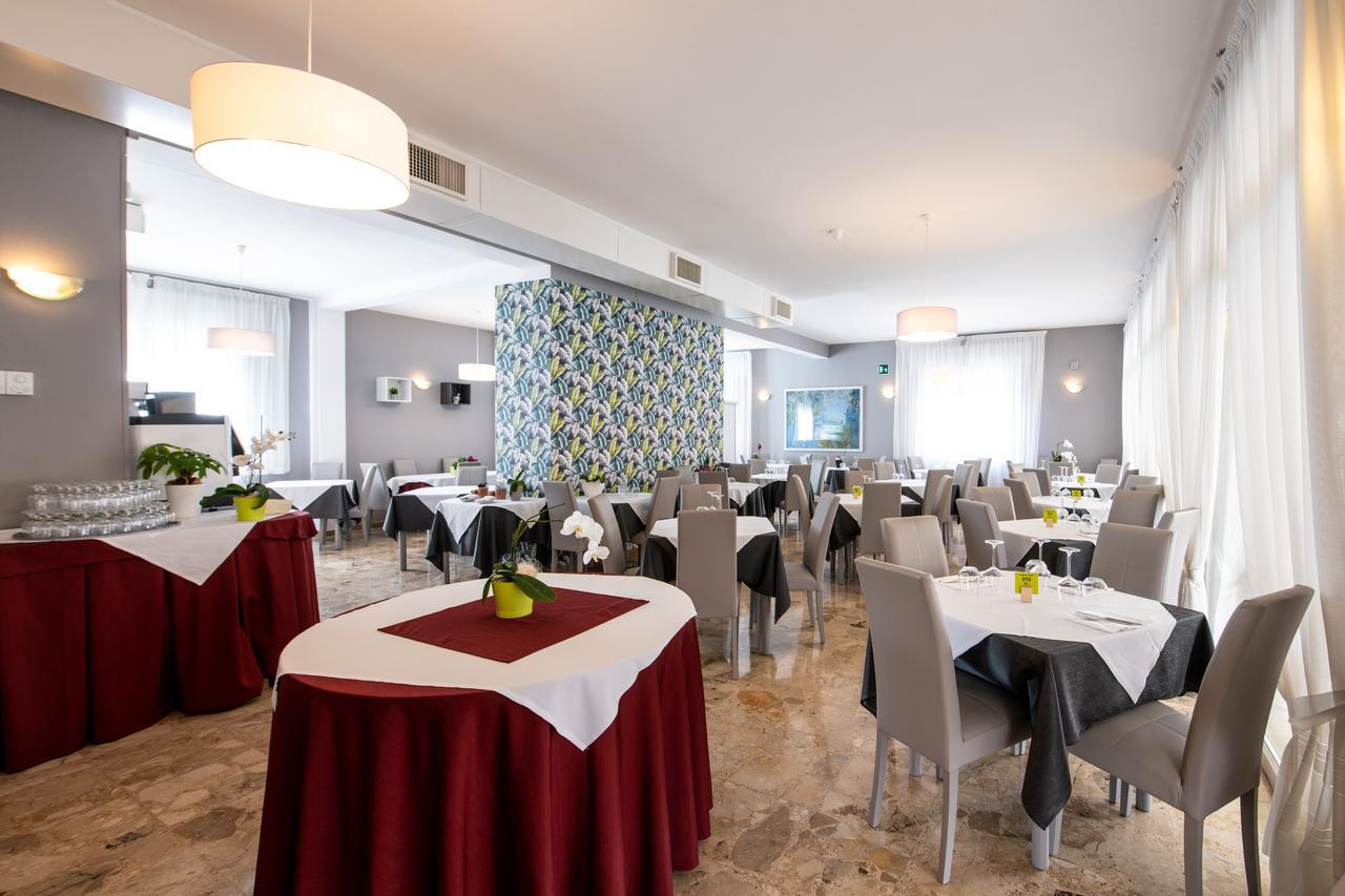 Hotel Anny Lido di Jesolo Exterior photo